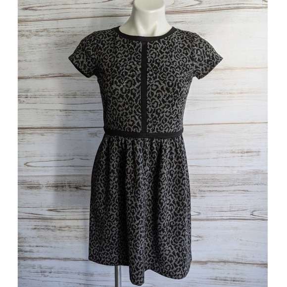 Loft Fashion Dresses & Skirts - Loft Petites black and gray leopard print dress 00P